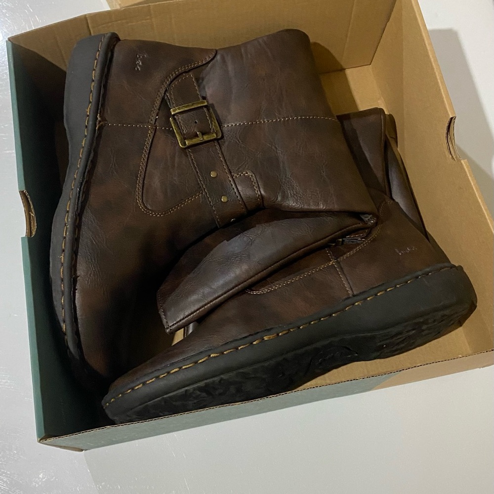 Women's B.O.C. Brown Boots - Picture 3 of 4